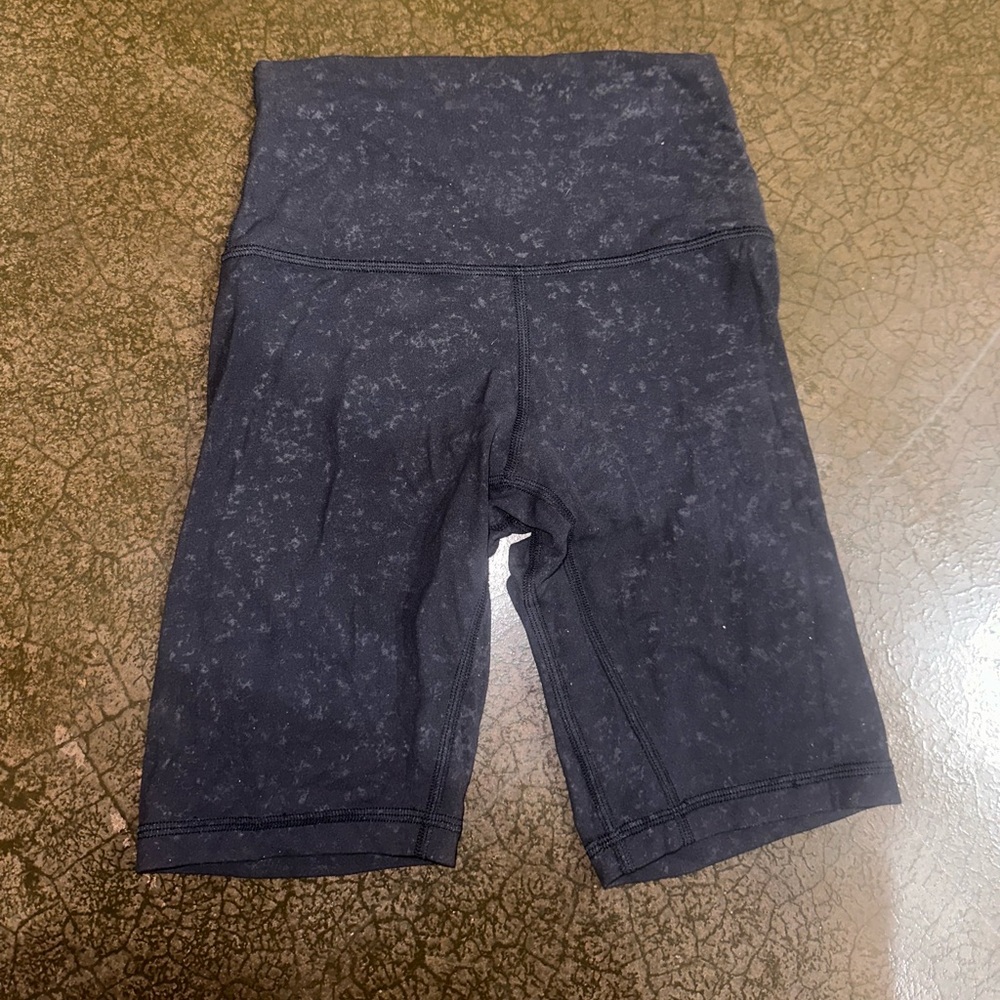 Lulu biker shorts 6”